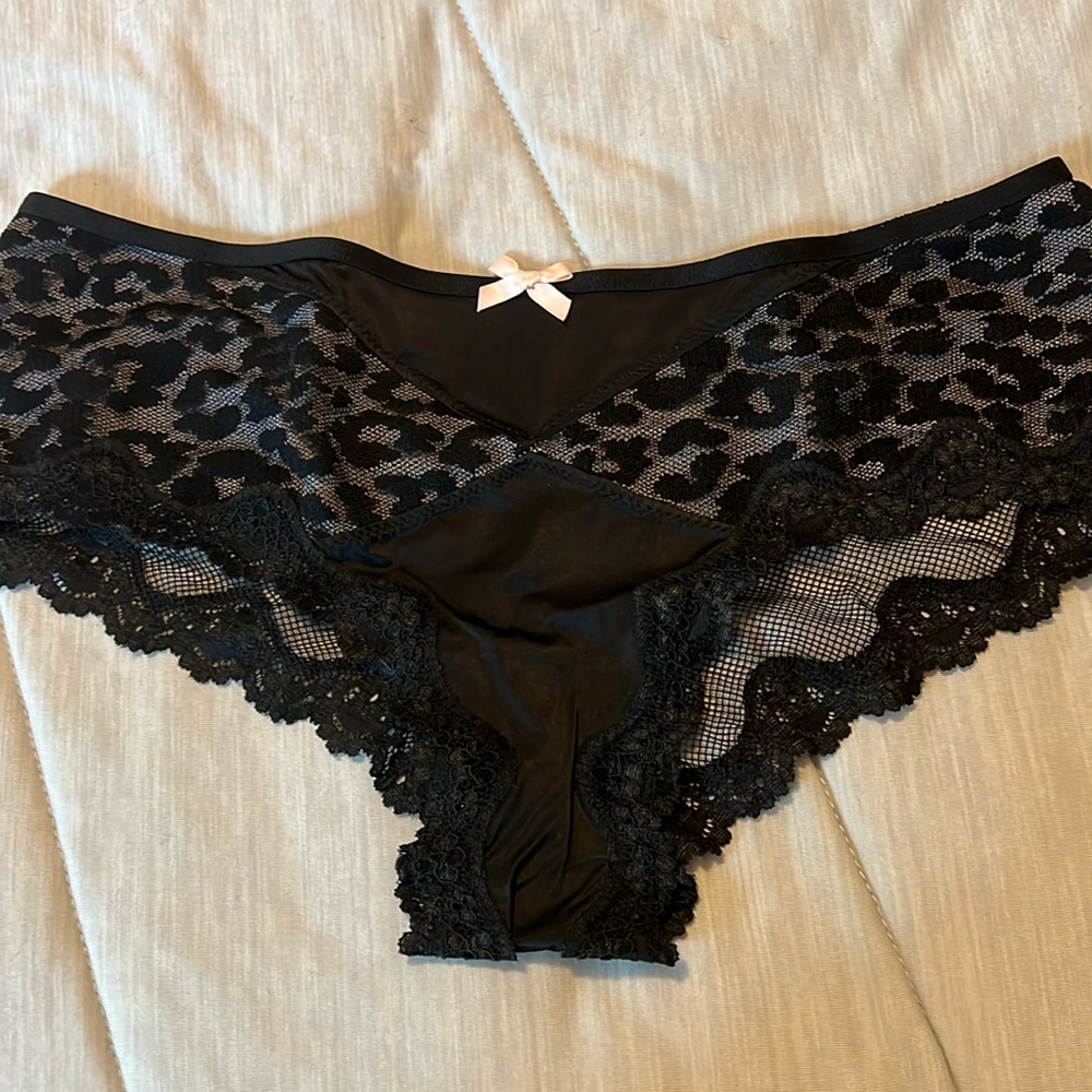 Victoria’s Secret Cheekster